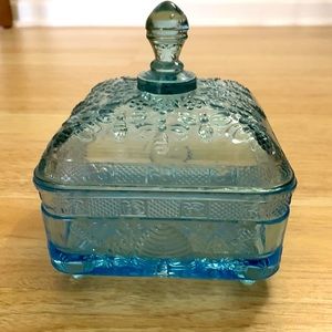 Tiara Glass Ice Blue Honey Bee Hive Vintage Box